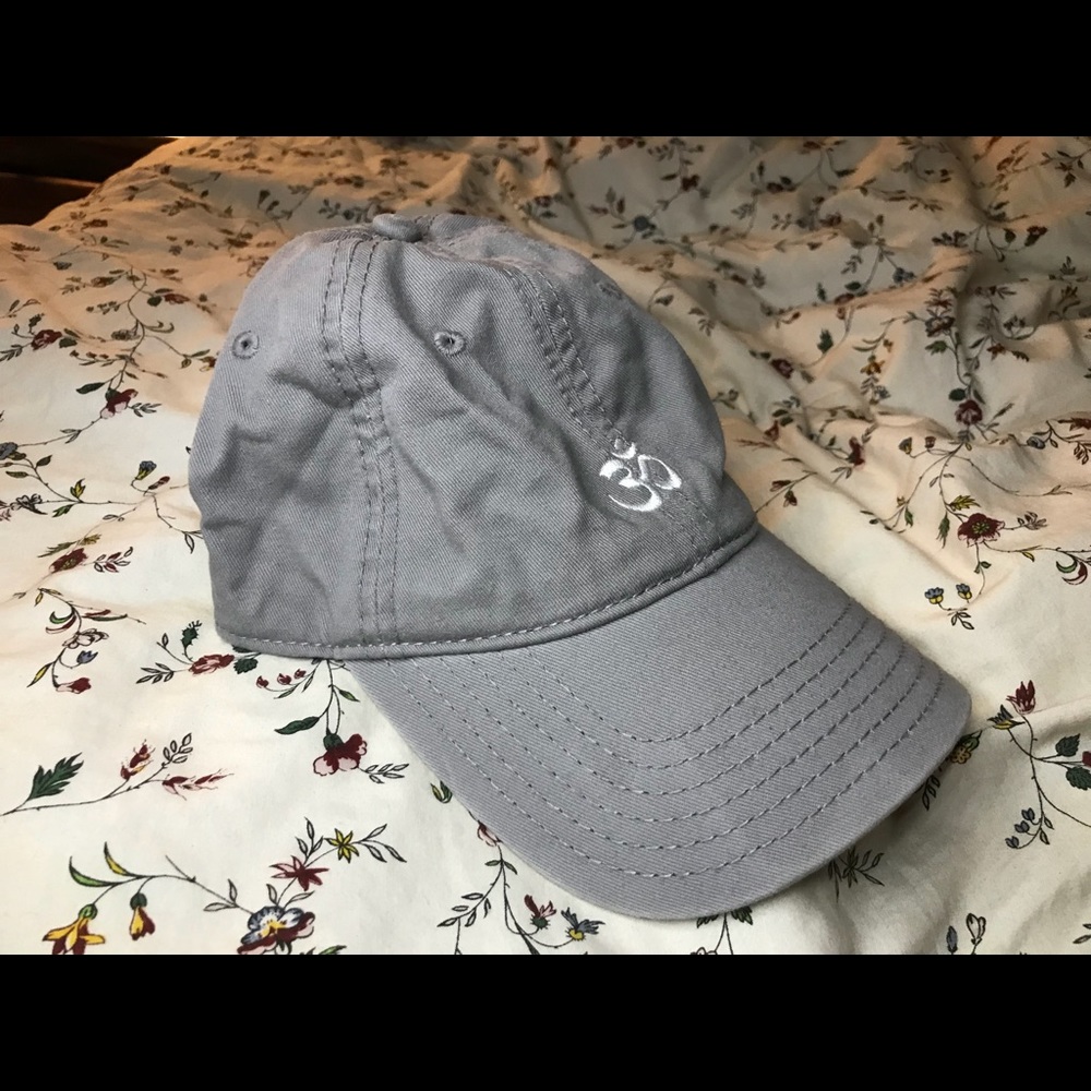 grey dad hat